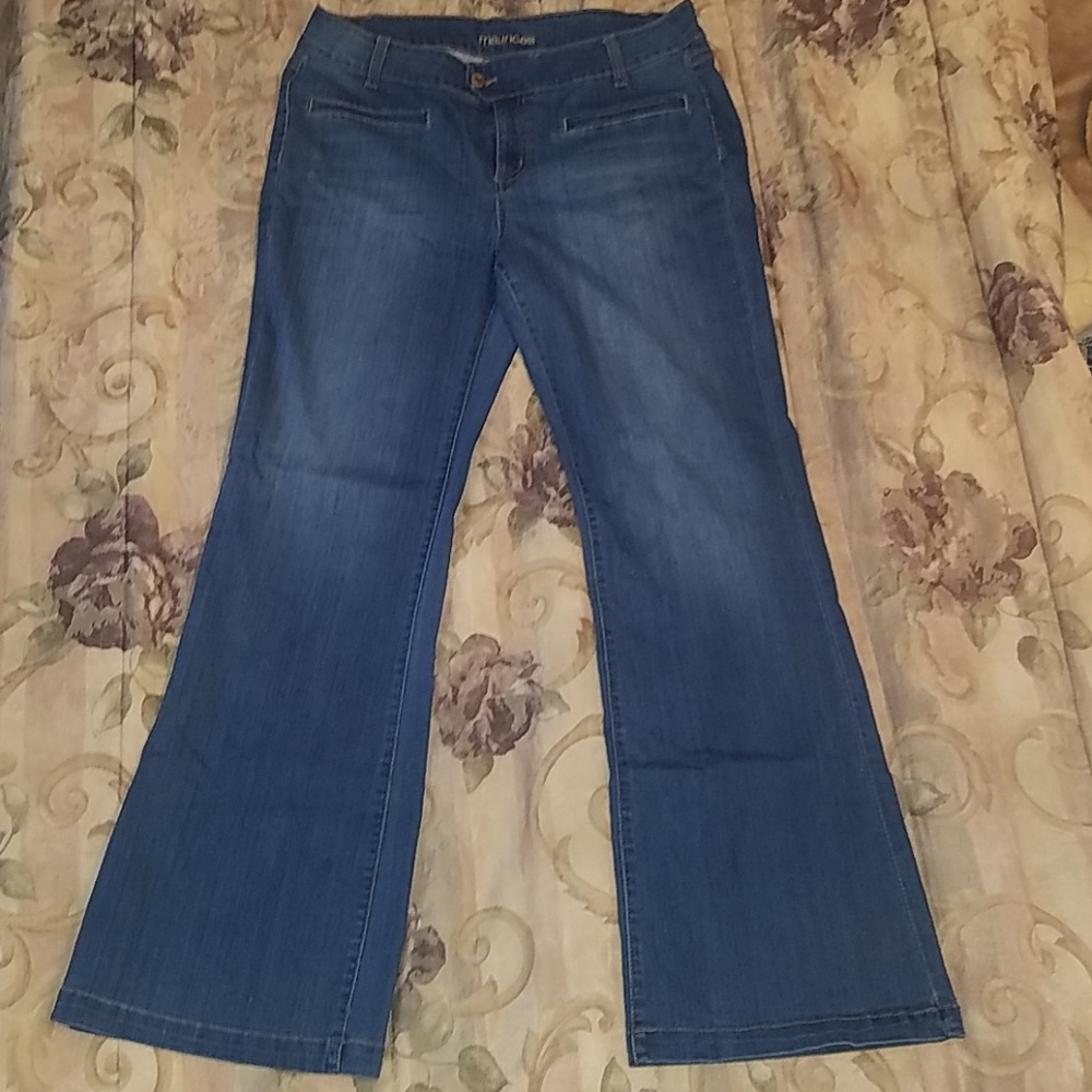 Maurices jeans